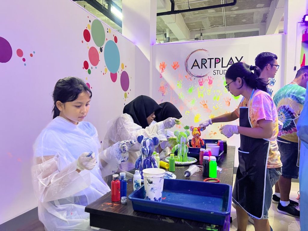 ArtPlay Studio Mendorong Eksplorasi Seni dan Apresiasi Keunikan Individu