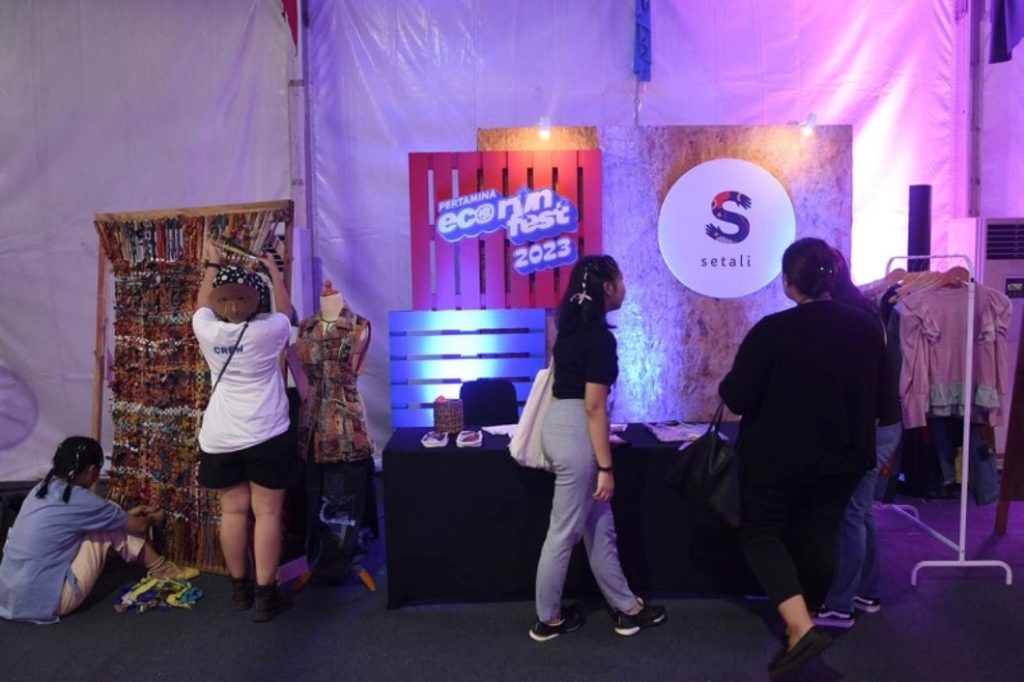 Produk Daur Ulang Ramaikan Eco RunFest 2023