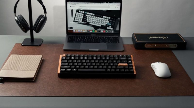 Inovasi Keyboard Periferal dengan Fitur Hall Effect dan Lintas Platform