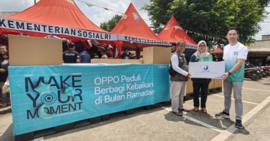 OPPO Berbagi Makanan Buka Puasa untuk Korban Banjir Bekasi