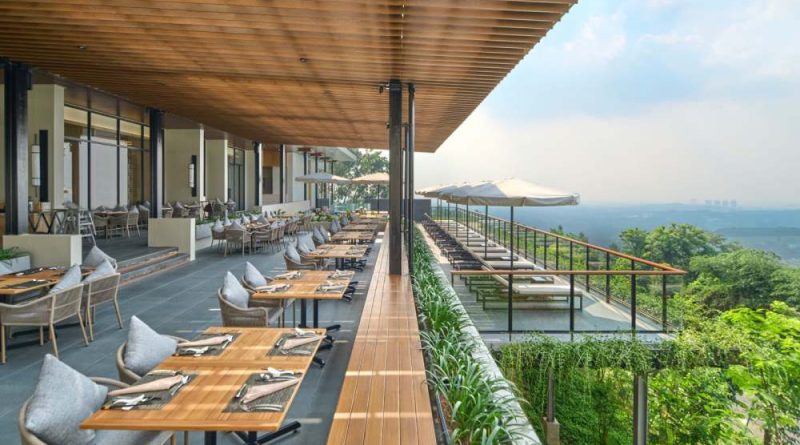 Promo Menginap Eksklusif dari Royal Tulip Gunung Geulis Resort & Golf