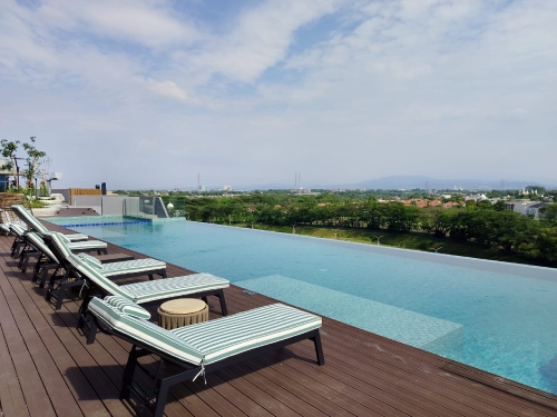 Hotel Butik Terintegrasi Mal dan Hiburan Pertama di Timur Jakarta dan Bogor