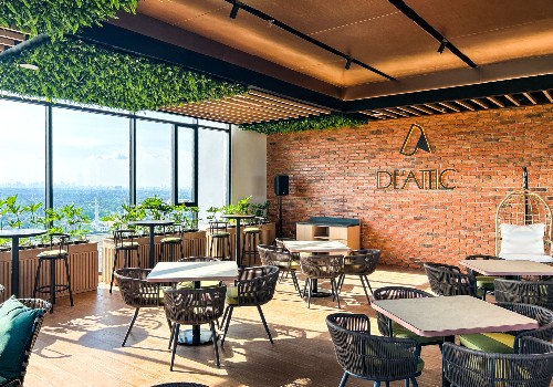 Konsep Unik Restoran dan Rooftop Cafe di ARTOTEL Living World Kota Wisata Cibubur