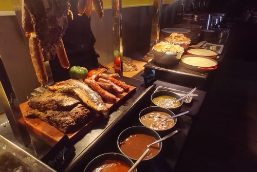 Aloft Jakarta Gelar Pesta Tahun Baru 2026 Bertema Dive Into Vibrancy