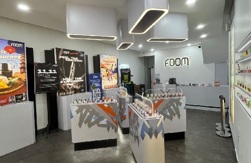 Trendsetter FOOM x Never Too Lavish Rayakan Ekspresi Generasi Muda