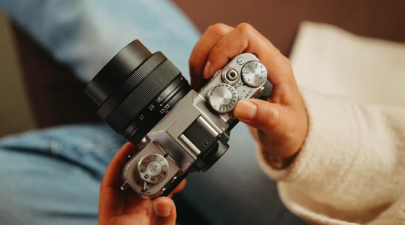 Trendsetter Kamera Rringkas dan Klasik Ini Jadi Gadget Wajib Kreator Muda