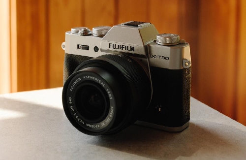 Trendsetter Kamera Rringkas dan Klasik Ini Jadi Gadget Wajib Kreator Muda