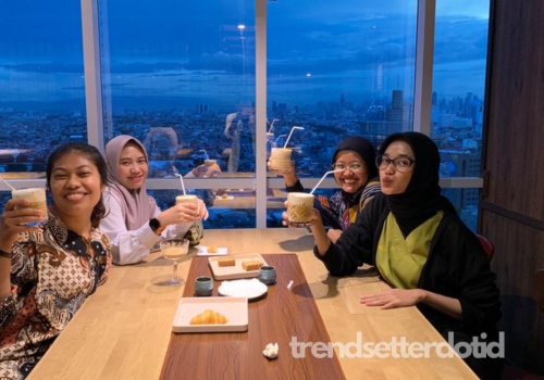 Trendsetter Work from Cafe Makin Asyik dengan Pemandangan Kota Jakarta