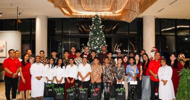 Awal Tradisi Hangat Menyambut Natal ARTOTEL Living World Cibubur