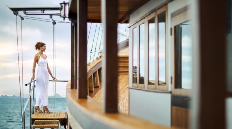 Wisata Pinisi Eksklusif Susuri Jalur Rempah Nusantara