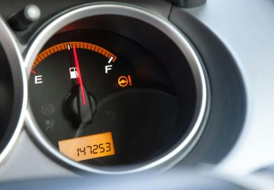 5 Tips Gaya Berkendara Irit BBM Menurut Rifat Sungkar