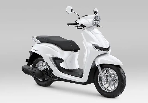 Trendsetter Honda Stylo 160 Tampil Elegan dengan Warna Baru