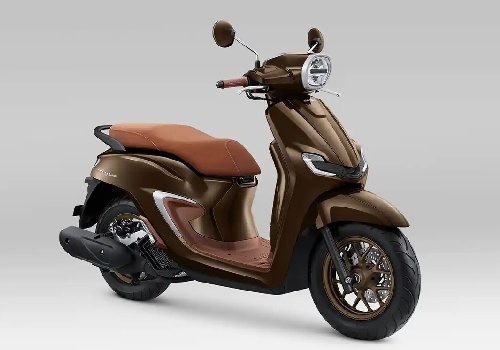 Trendsetter Honda Stylo 160 Tampil Elegan dengan Warna Baru