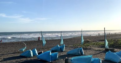 Menikmati Sunset Pantai Glagah Sambil Kuliner di Memory Senja